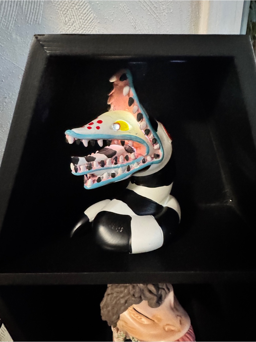 5” Sandworm light-up figurine